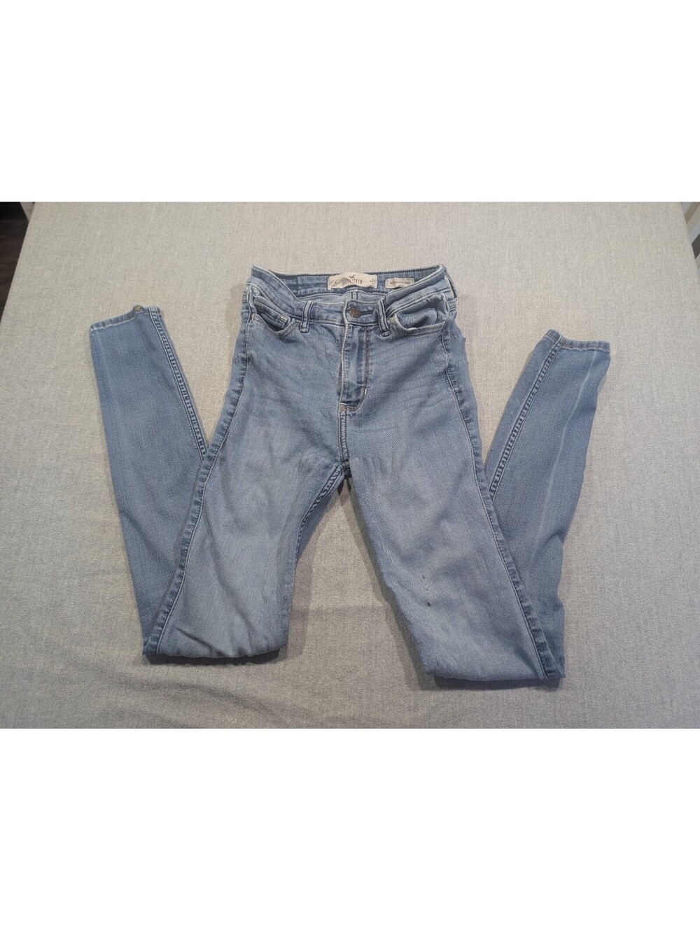 Hollister light wash skinny jeans
